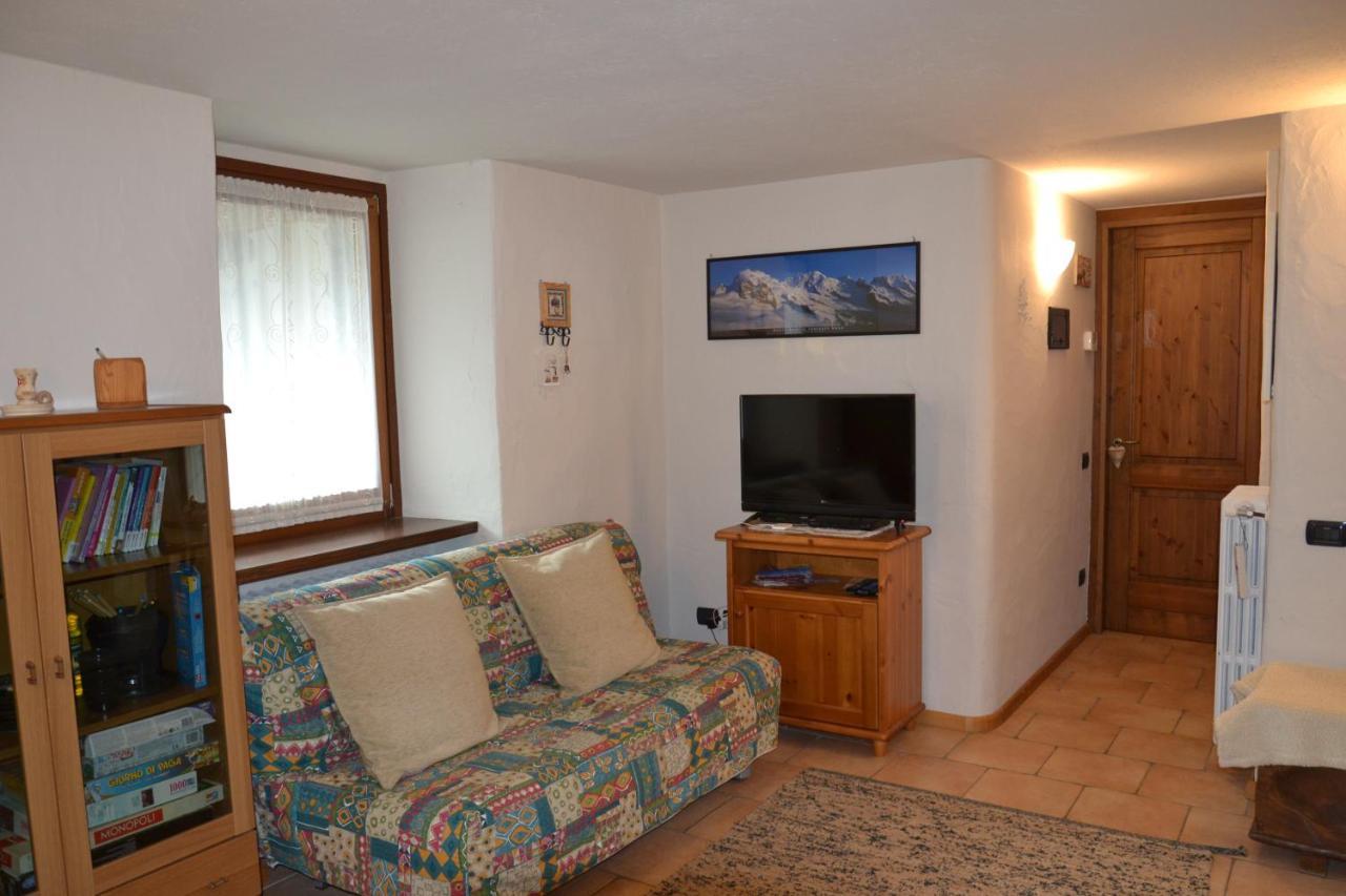 Alle Pendici Del Monte Rosa Champoluc Exterior foto